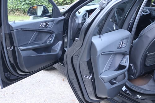 Customer photo review of SC2 DRESSING DI INNOVACAR RAVVIVATORE E RIGENERATORE PER PLASTICHE E PELLE AUTO
