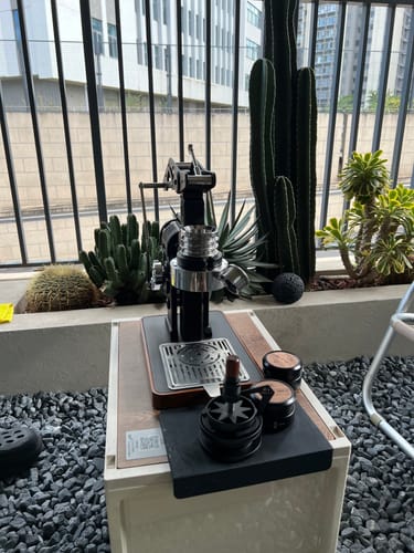 Customer photo review of Mach M8 Hand Crank Espresso Machine - MUVNA