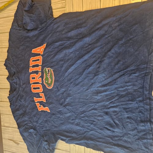 Customer photo review of Wholesale College & University T-Shirts