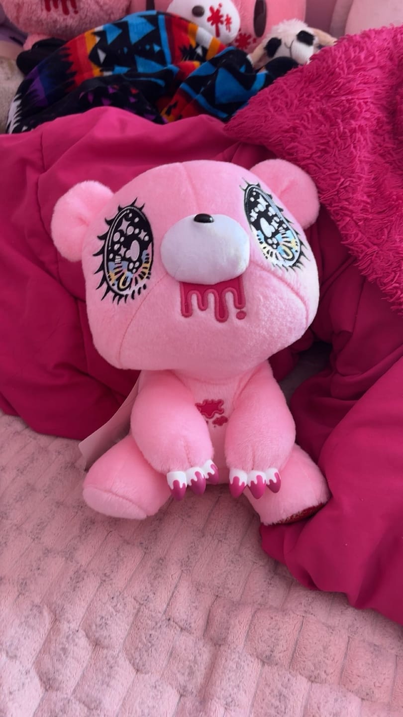 Customer photo review of Gloomy Bear x Yurie Sekiya Chax Taito Plush [WHITE] [PREORDER]