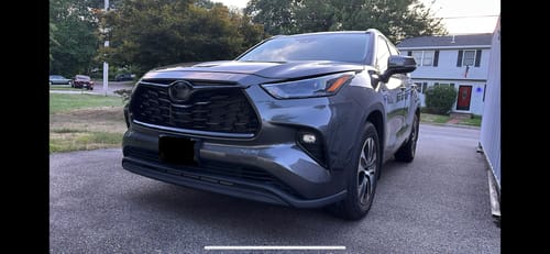 Customer photo review of Fits 2020-2024 Toyota Highlander Gloss Black ABS Frame Front Grille Cover Trim