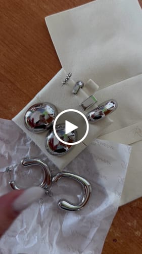 Customer video review of SET "SUSSURRO DI LUCE"