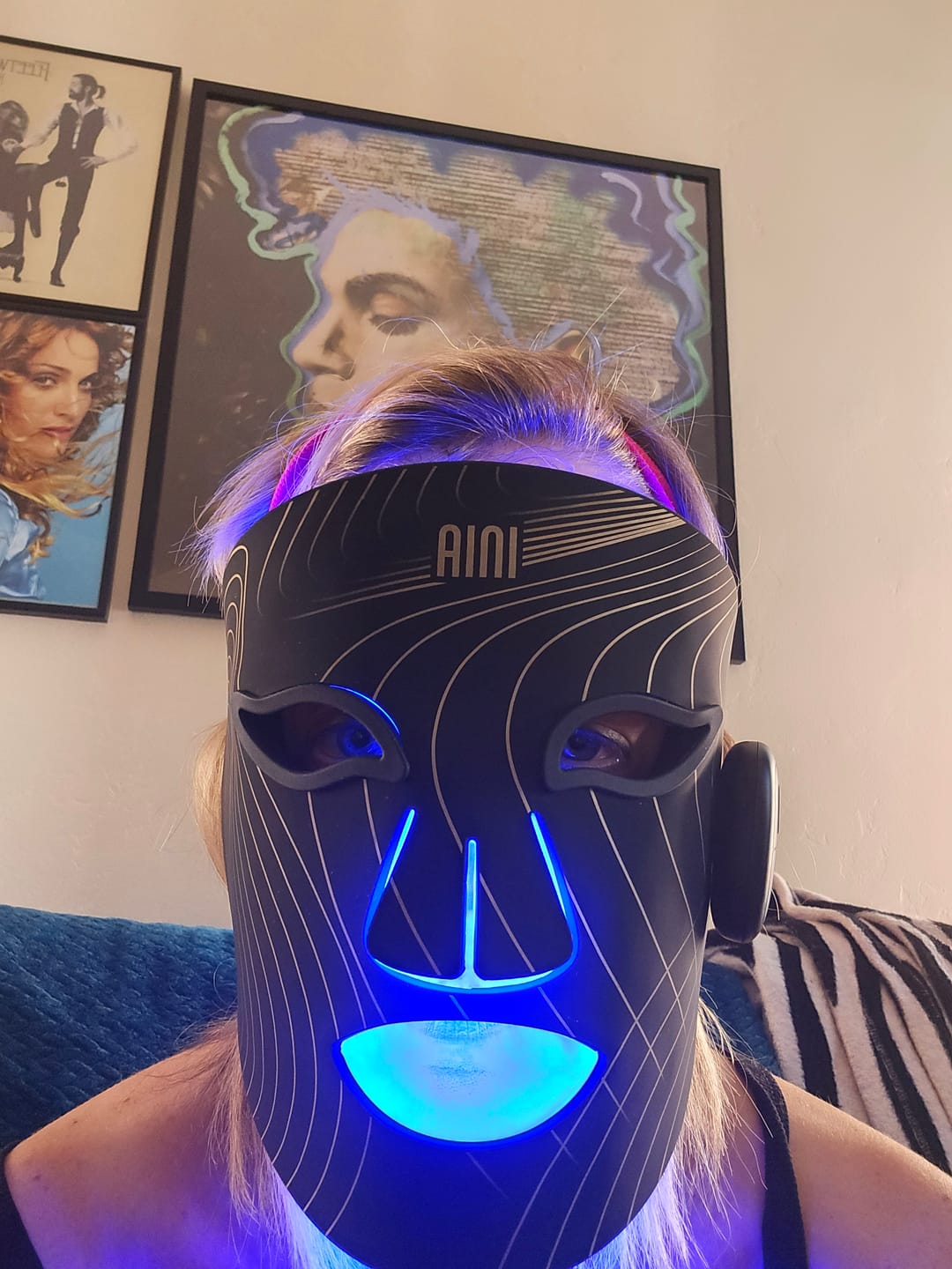 Customer photo review of INIA GLOW Wireless Red Light Therapy Mask FDA-Cleared