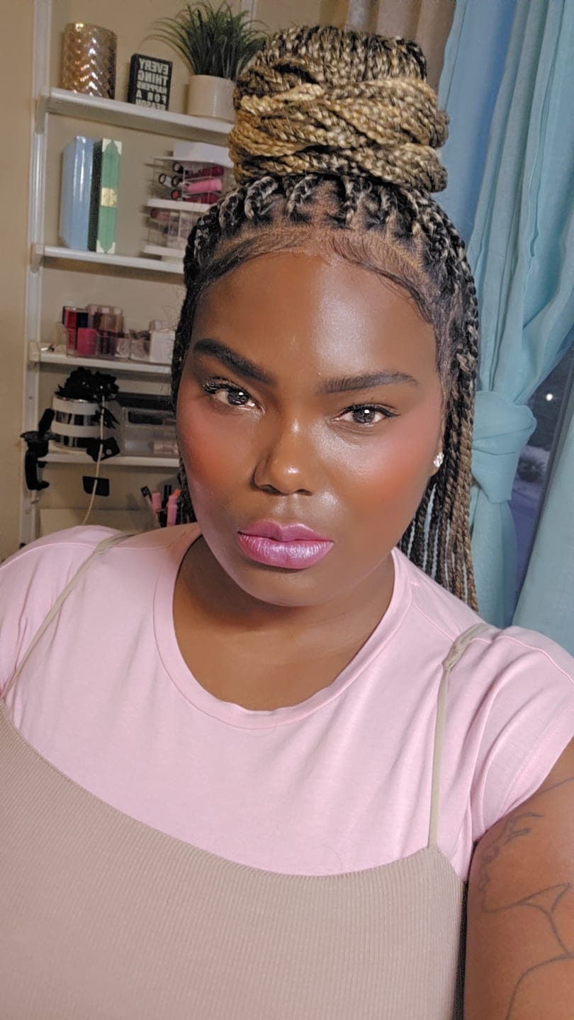 Customer photo review of Swiss HD Full Lace Knotless Box Braided Wig