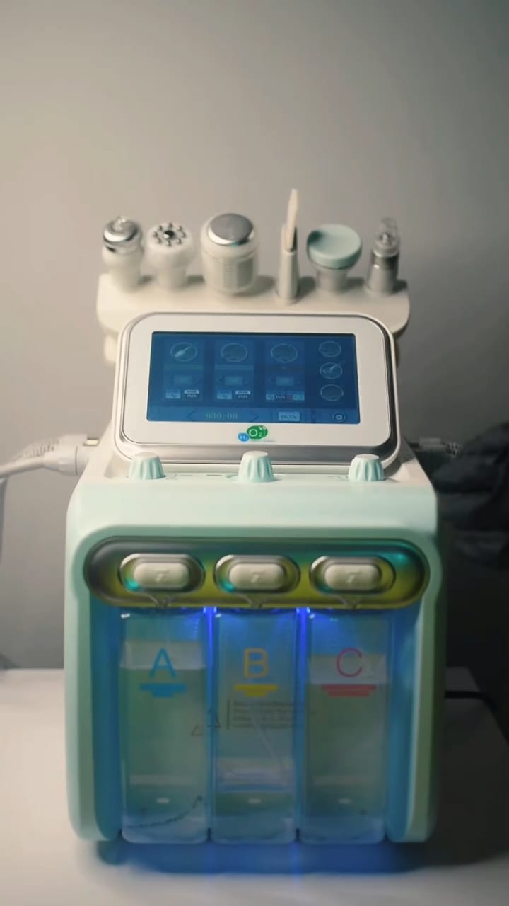 Customer photo review of 4th Gen Hydro Dermabrasion Facial Machine 6 in 1