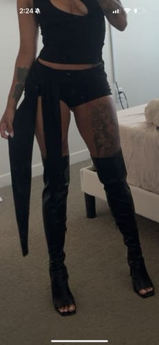 Customer photo review of Mila Bottom - Black