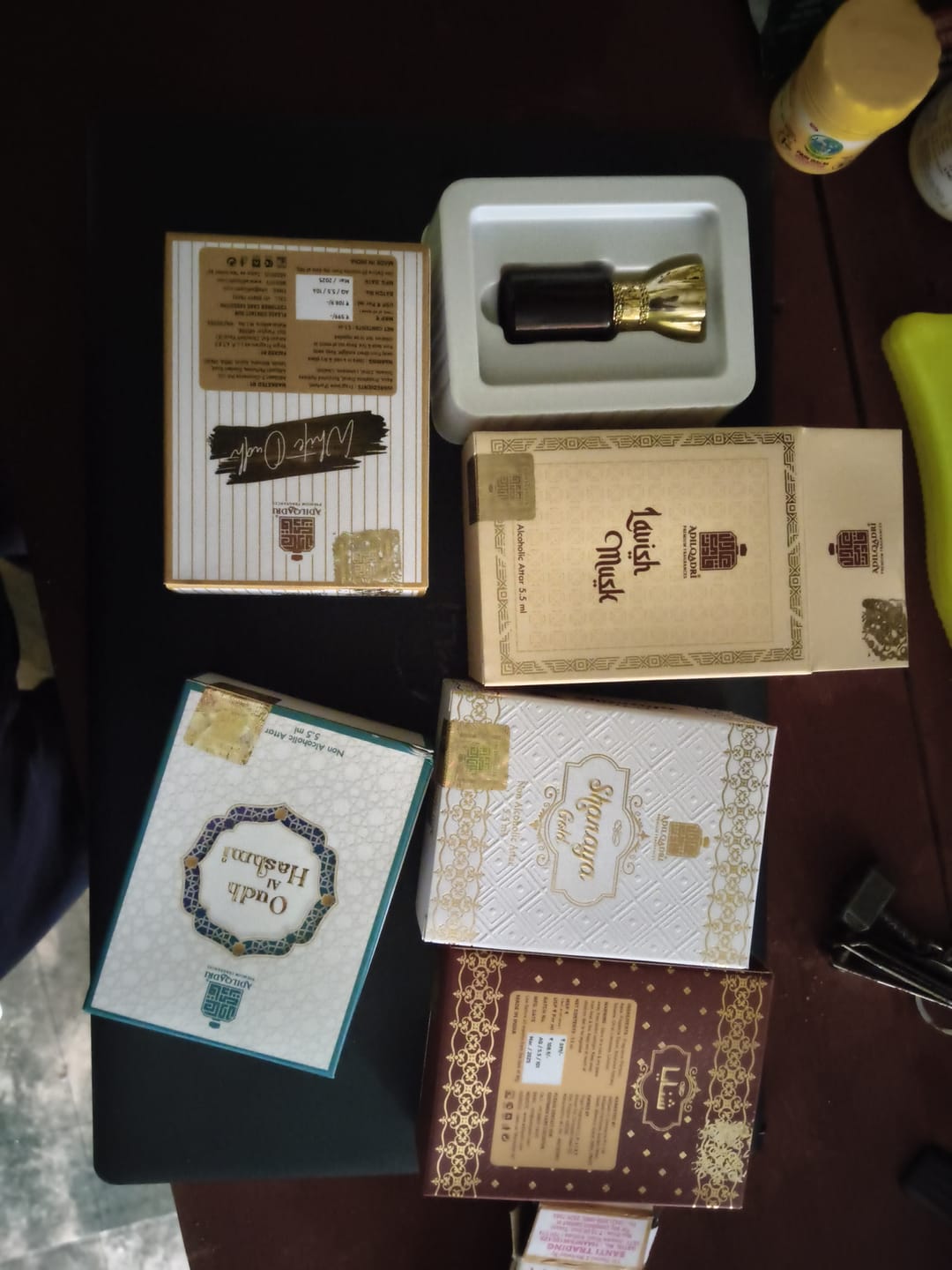 Customer photo review of 3 Pcs Attar Set Shanaya, White Oudh And Oudh Al Hashmi 5.5 Ml Each