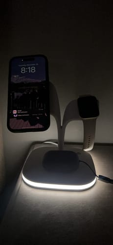 Customer photo review of 5-in-1 Magnetic Wireless Charger Stand for iPhone, Apple Watch, and AirPods