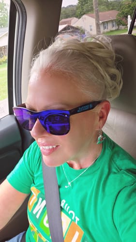 Customer photo review of Premium Messy Bun