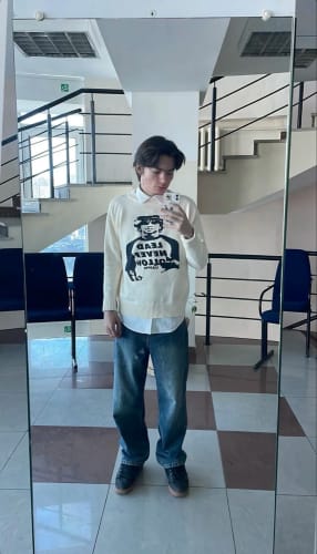 Customer photo review of THE LEADER SWEATER