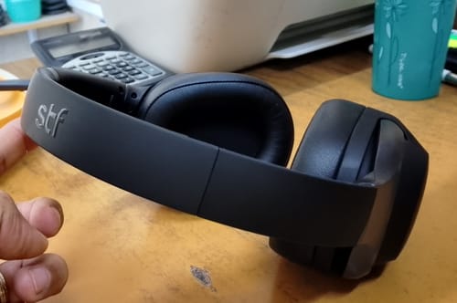 Customer photo review of Audífonos STF One Pro: ANC, On ear, Audio Espacial y Batería 40 Hrs