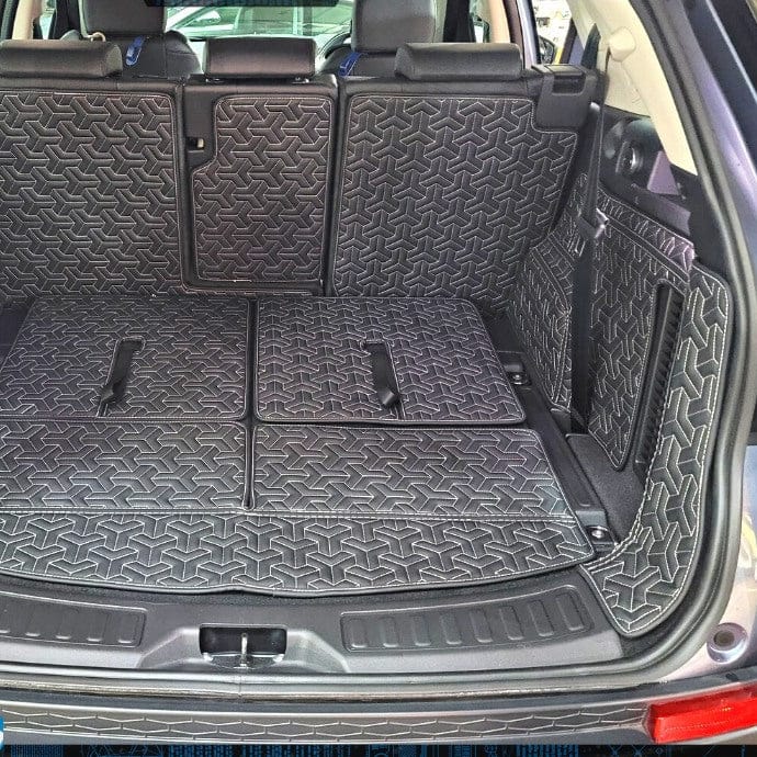 Customer photo review of Classic Stitching Flat Cargo Liner - Essential Protection