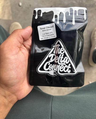 Customer photo review of Sour Diesel 2G THCA Disposables