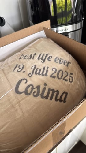 Customer photo review of Premium Wohndecke mit Namen