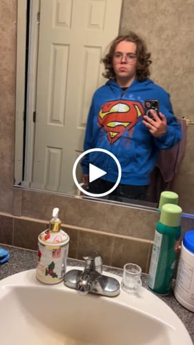 Customer video review of 5011 - Superman Drip Zip-Ups