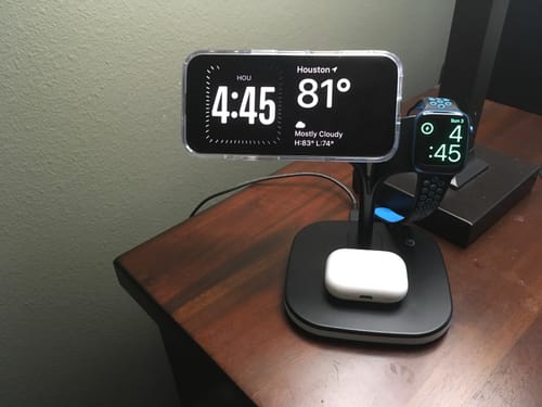 Customer photo review of 5-in-1 Magnetic Wireless Charger Stand for iPhone, Apple Watch, and AirPods