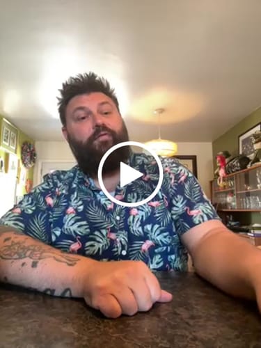 Customer video review of Weekly AM-PM Vitamin Case 2.0