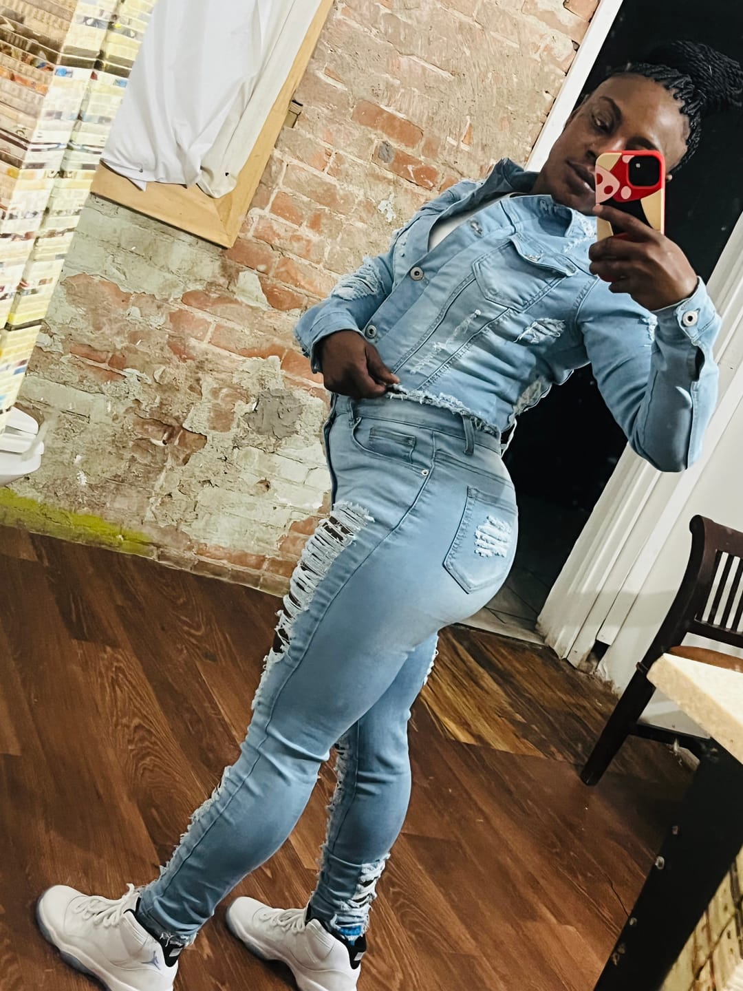 Customer photo review of Butt & Breast enlargement with Maca root, Fenugreek, and other natural ingredients - Natural Curves Capsules made from natural ingredients