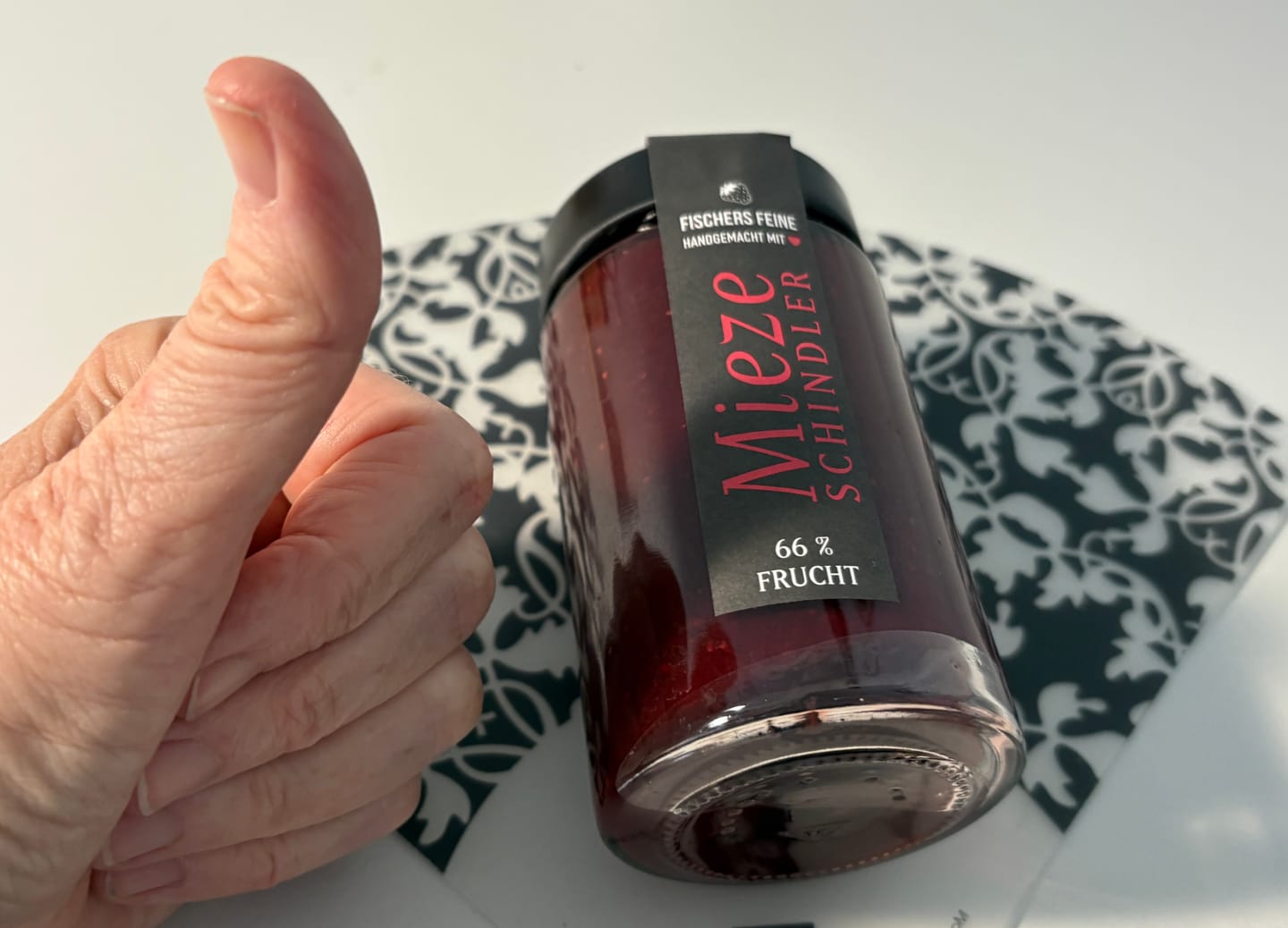 Customer photo review of Erdbeerfruchtaufstrich Mieze Schindler