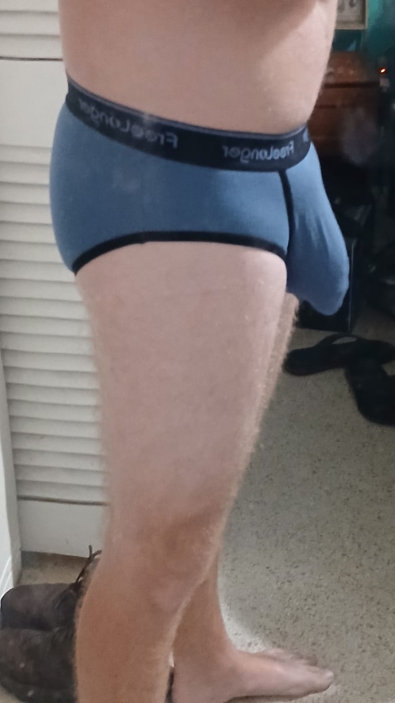 Customer photo review of FreeLonger Men's Microfiber Covered Silky Touch Briefs