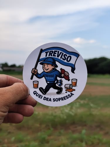 Customer photo review of Sticker Vinile Classico