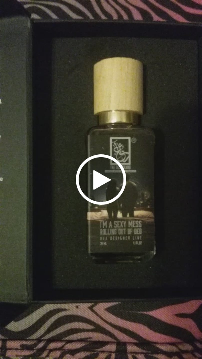 Customer video review of I'm A Sexy Mess Rolling Out Of Bed