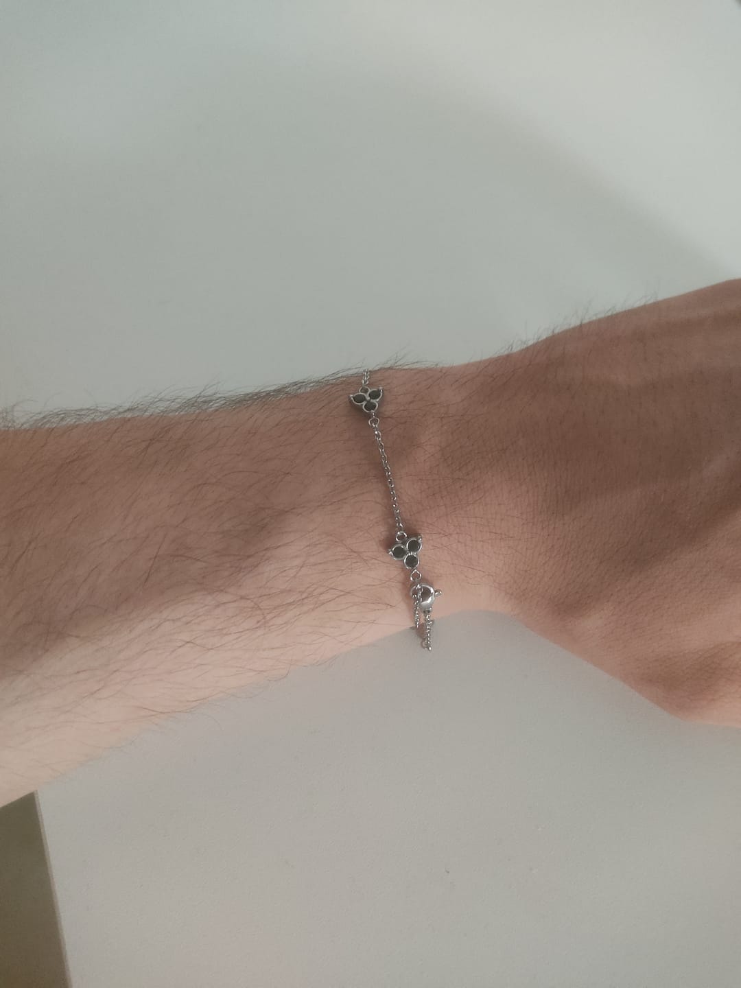 Customer photo review of Green Clover Bracelet (Silver)