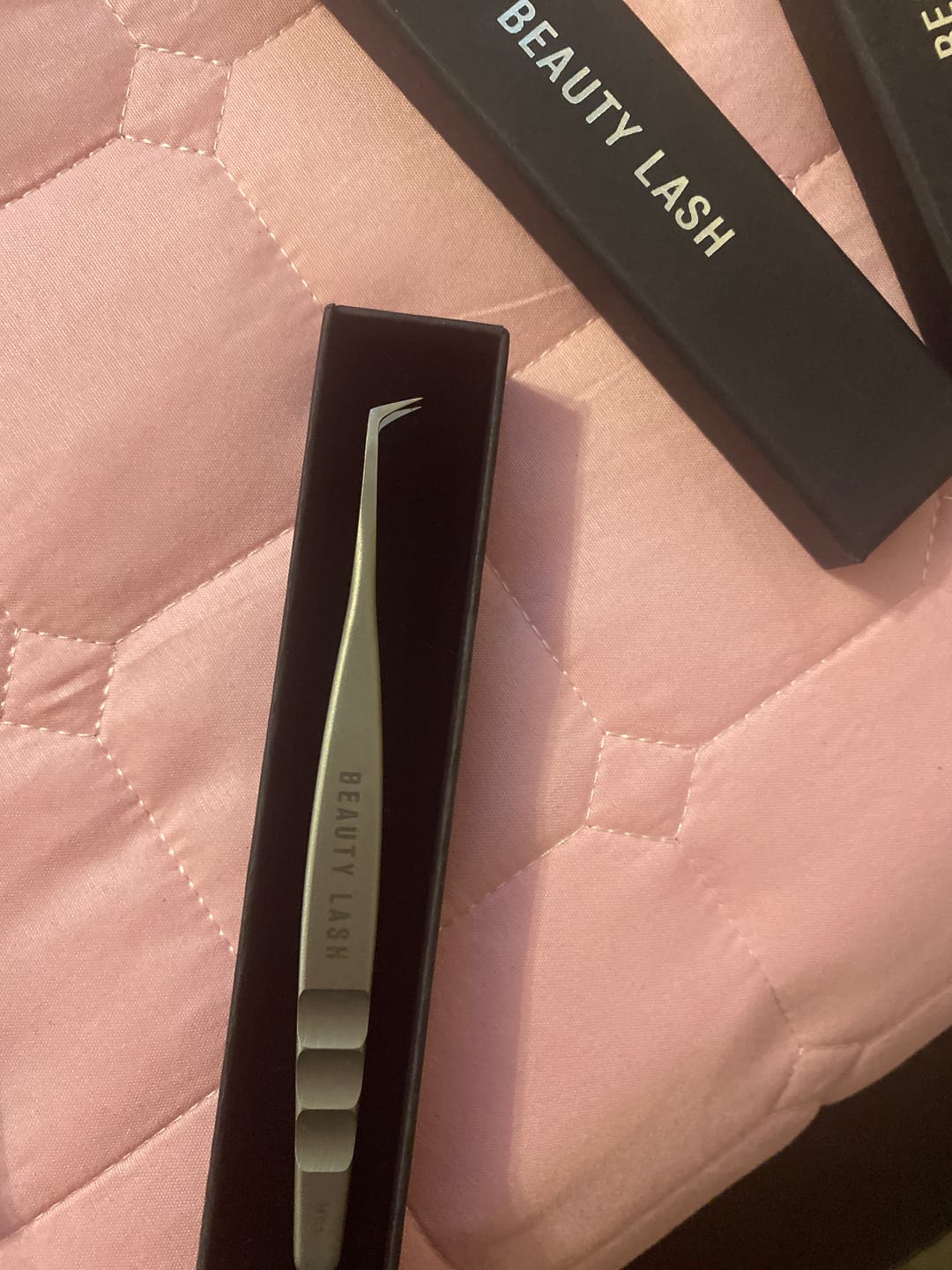 Customer photo review of Volume Tweezer Nº 01