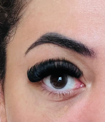 Customer photo review of Cashmere Volume Lash Extensions 0.07mm