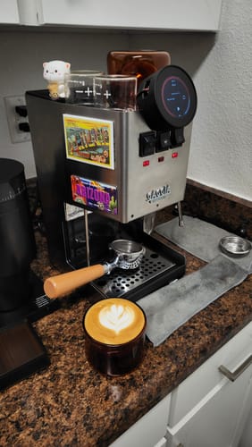 Customer photo review of FLUR Latte Glasses