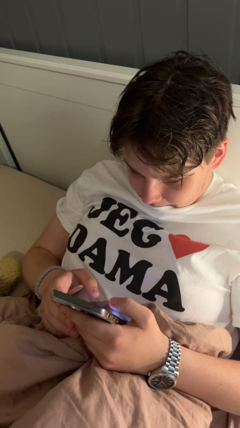 Customer photo review of JEG HJERTE DAMA - T-SKJORTE