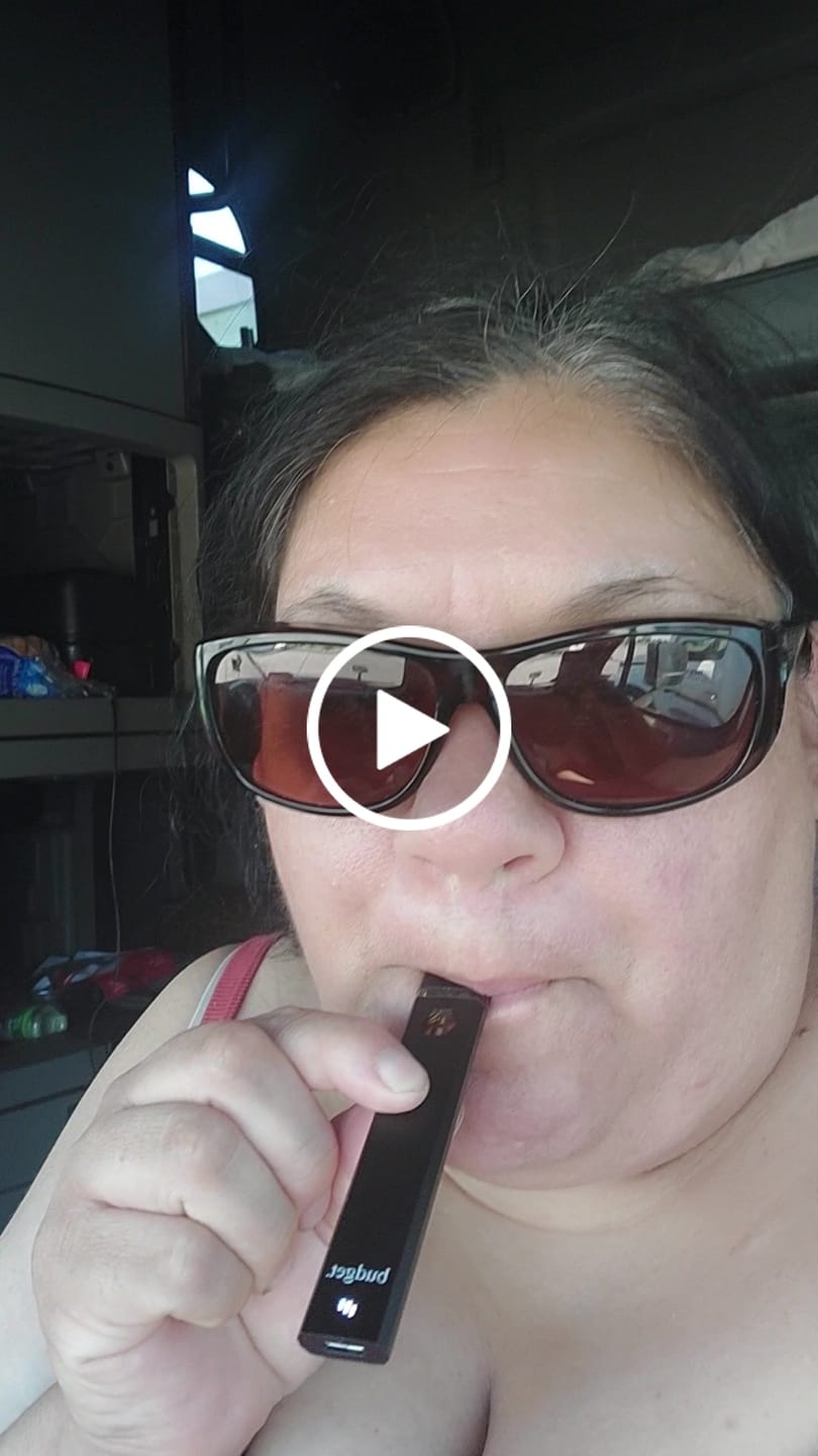 Customer video review of 1 Gram Delta-8 THC Vape Pen | Blue Dream - Sativa