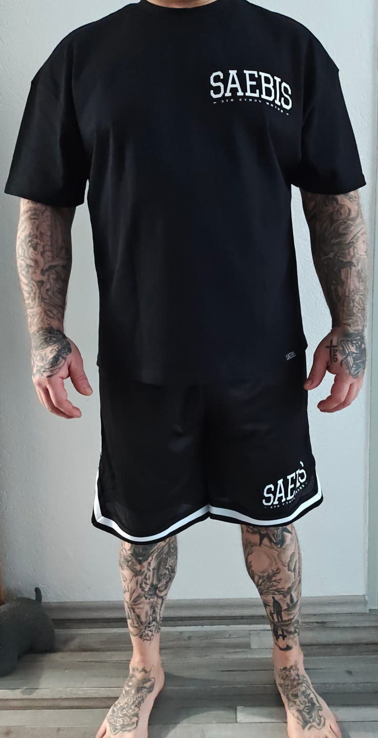 Customer photo review of Lifestyle Herren Shorts schwarz mit weißen Streifen by SAEBIS®