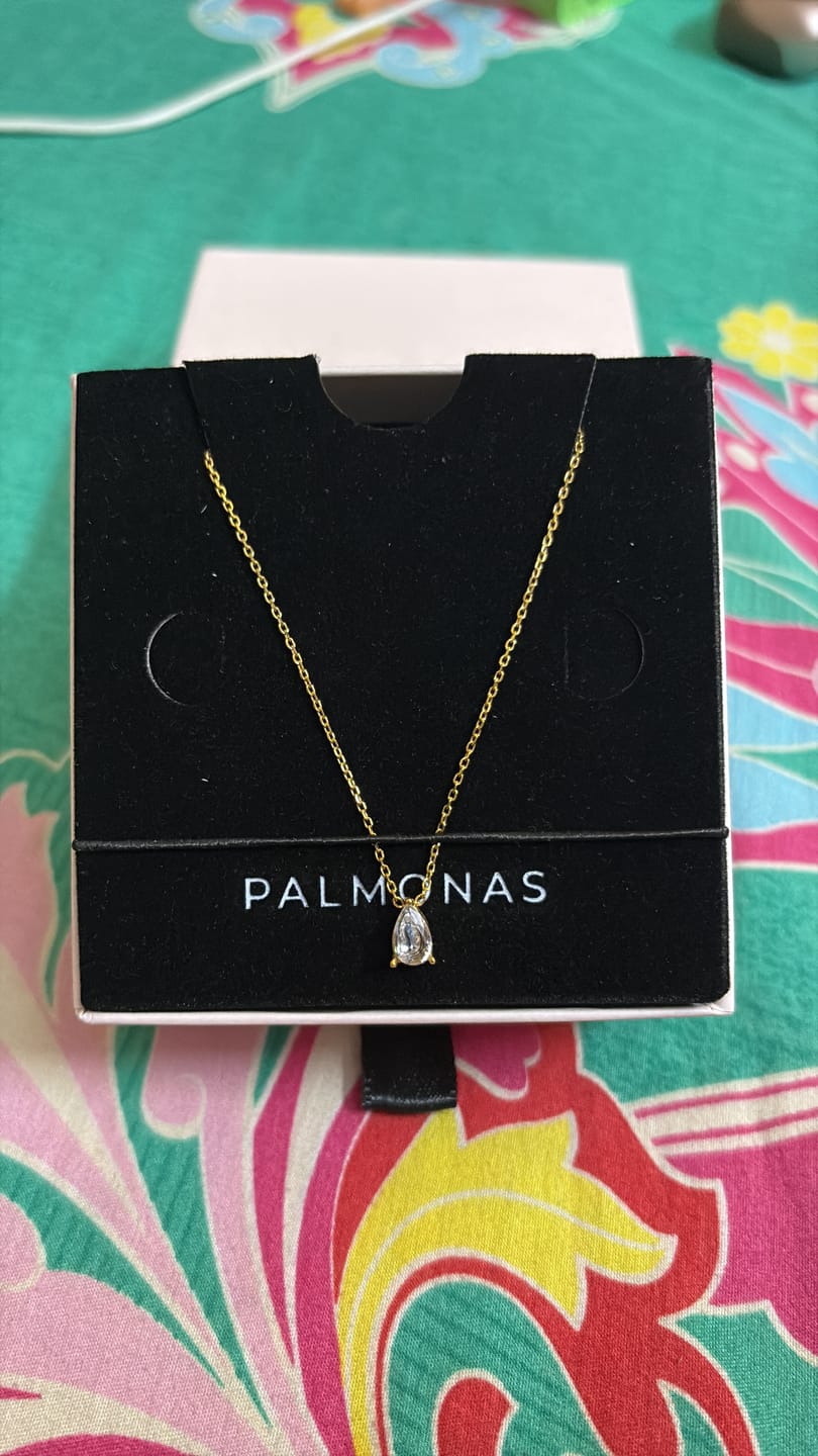 Customer photo review of Dewdrop solitaire necklace