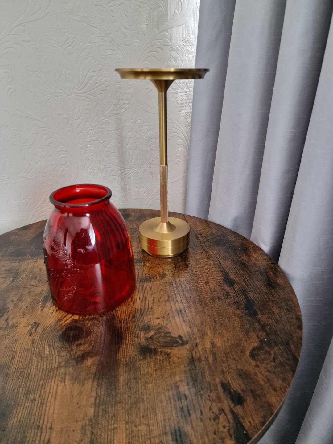 Customer photo review of Cordless Modern Aura Table Lamp - Cordless Table Lamp with Touch Control & Modern Nordic Design