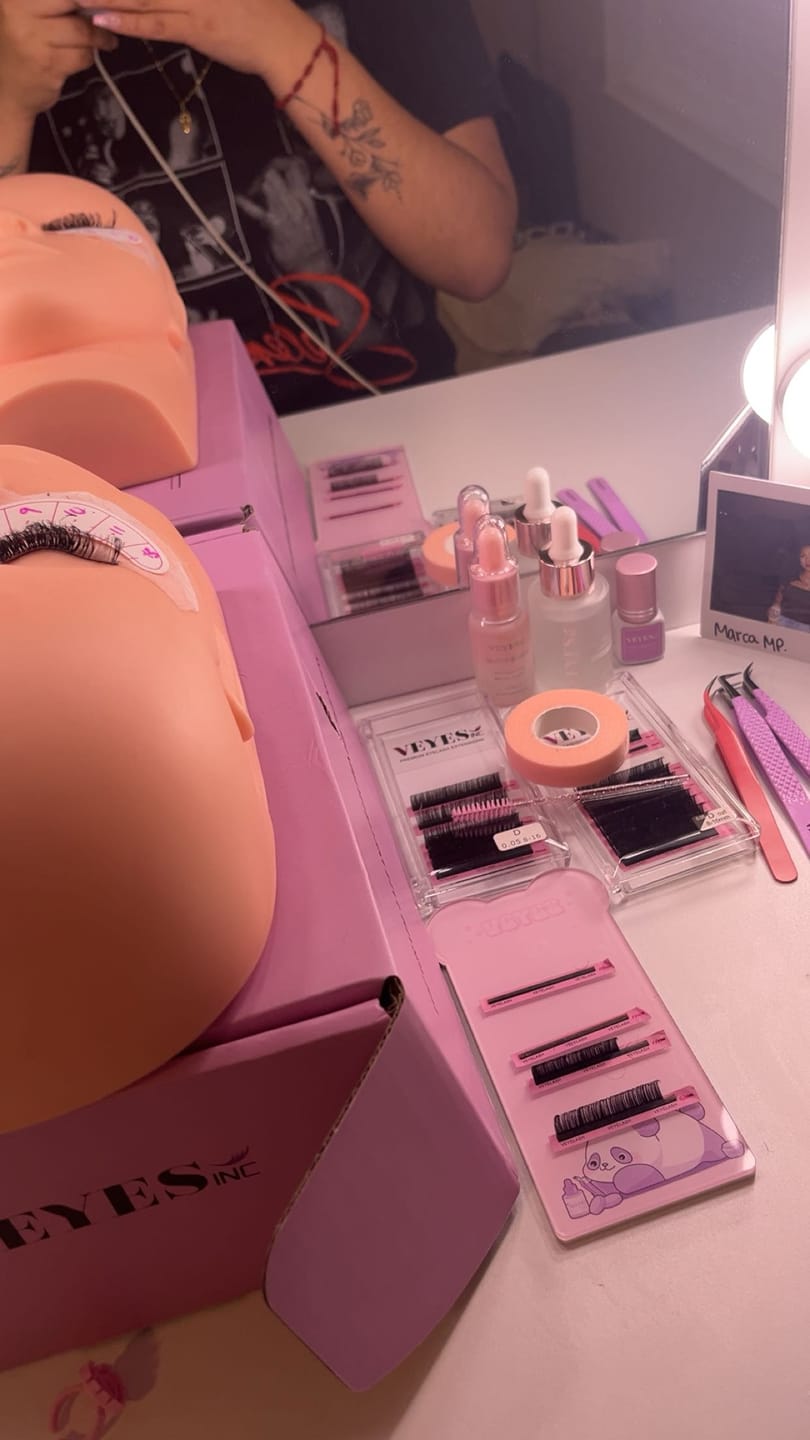 Customer photo review of LC Glam Box professional Lash kit