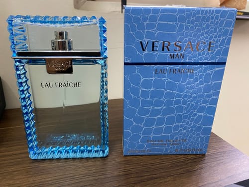 Customer photo review of Versace Man Eau Fraiche Eau De Toilette