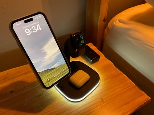 Customer photo review of 5-in-1 Magnetic Wireless Charger Stand for iPhone, Apple Watch, and AirPods