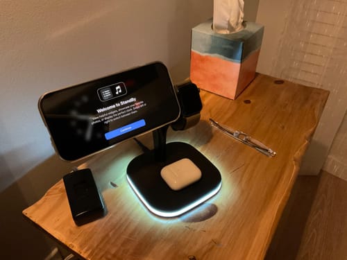 Customer photo review of 5-in-1 Magnetic Wireless Charger Stand for iPhone, Apple Watch, and AirPods