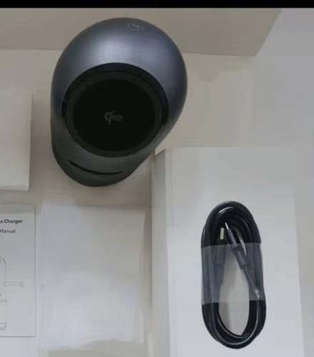 Customer photo review of 4-in-1 MagSafe Wireless Charging Station with Bluetooth Speaker Qi2
