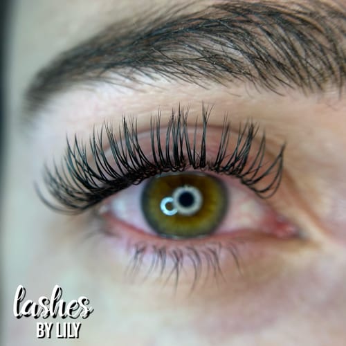 Customer photo review of 0.20 Flat Split Tip Cashmere Eyelash Extensions (16 lines)