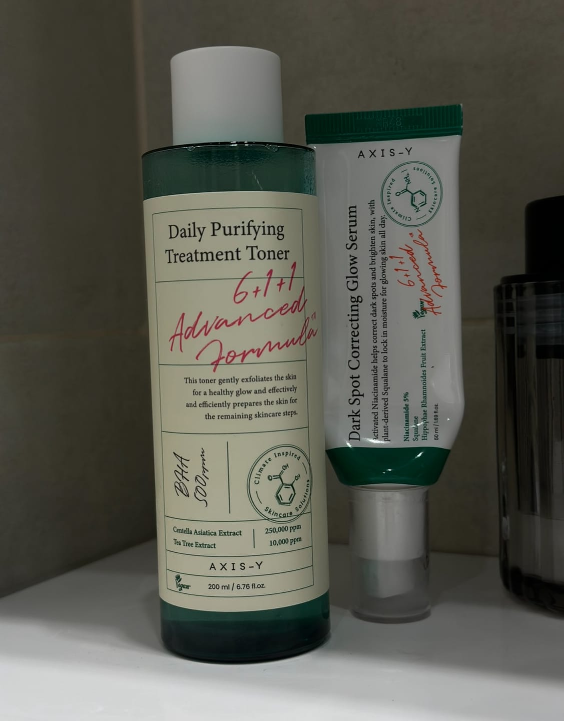 Customer photo review of Serums tumšo plankumu korekcijai AXIS-Y Dark Spot Correcting Glow Serum