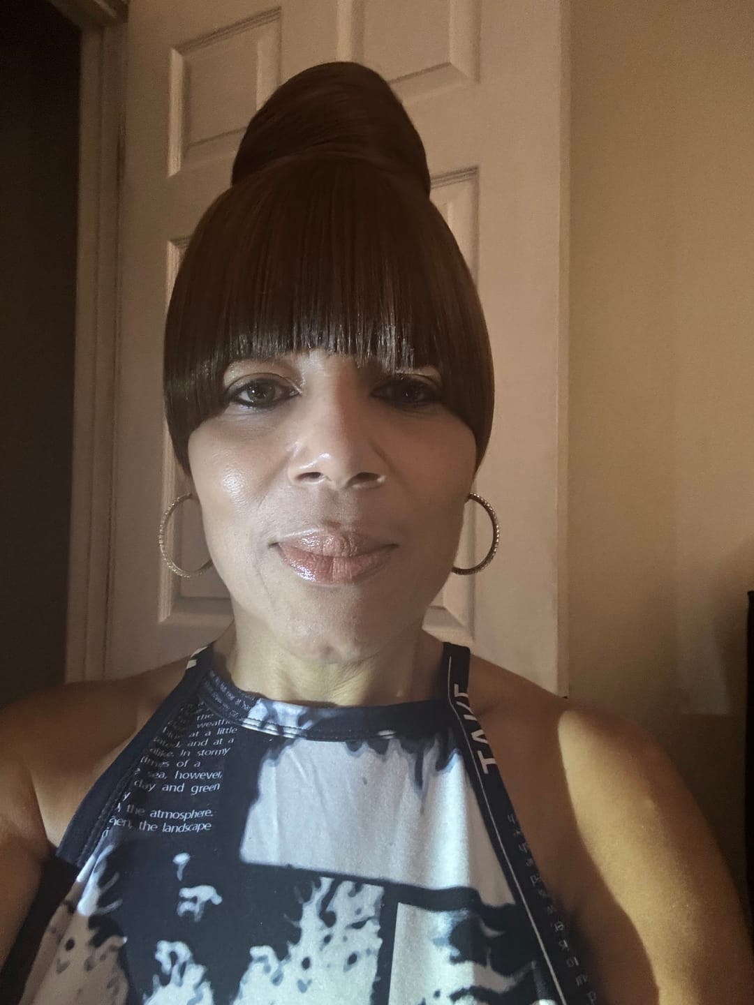 Customer photo review of Vivica A Fox Bang N Bun - BPB-SHY