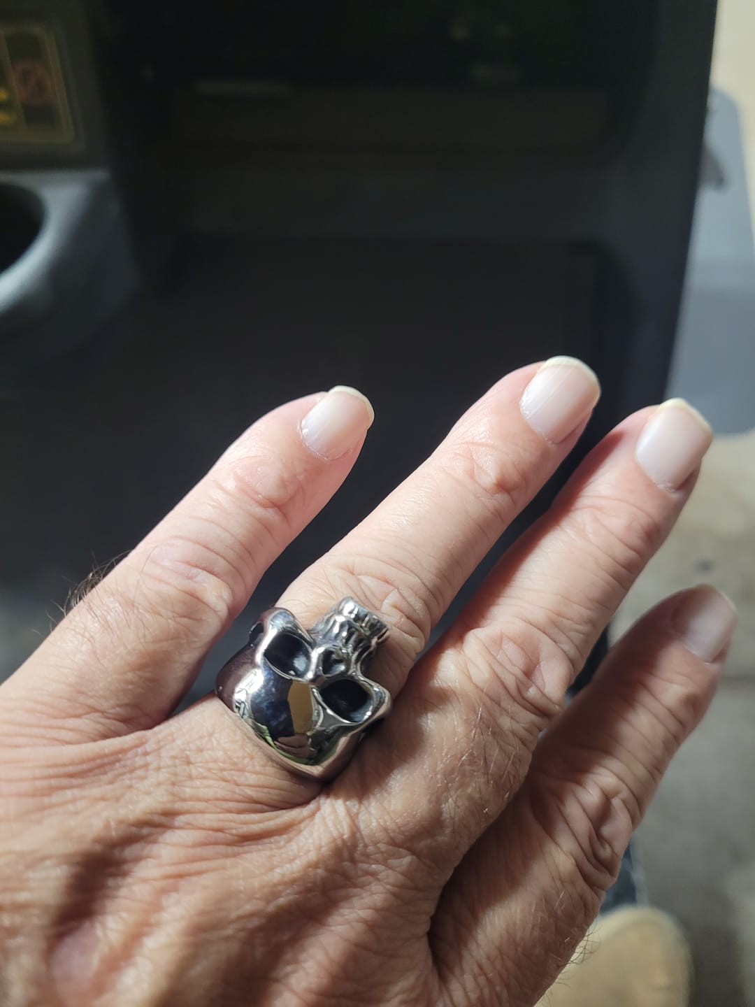 Customer photo review of CROSSBONE.