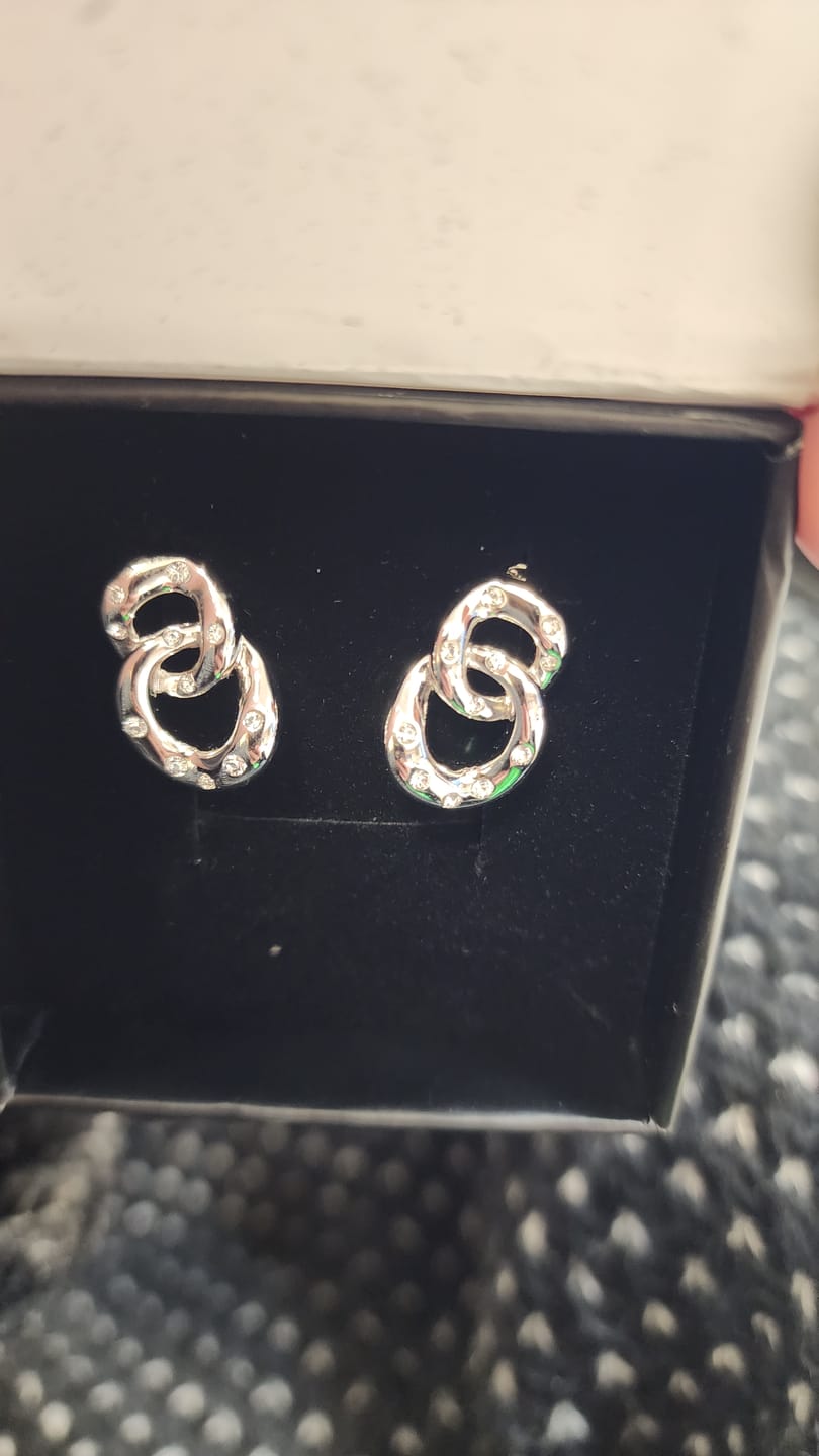 Customer photo review of Bonnie 18k White Gold Double Link Chain Drop Earrings with Swarovski Crystals