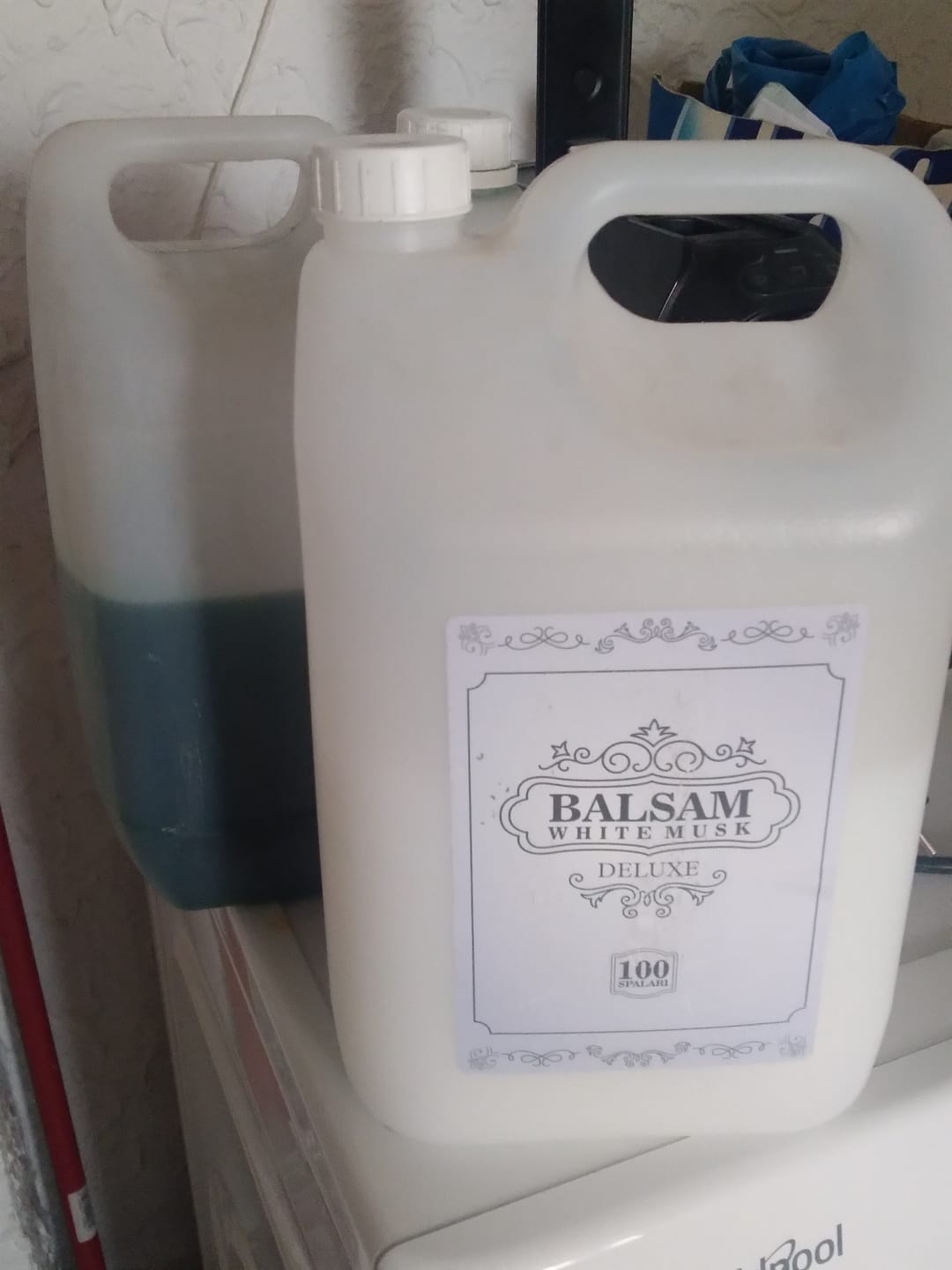 Customer photo review of Pachet 2x Detergent Universal Premium Automat Gel- 10L + 1x Balsam de rufe 5L Extra Parfum Chanela