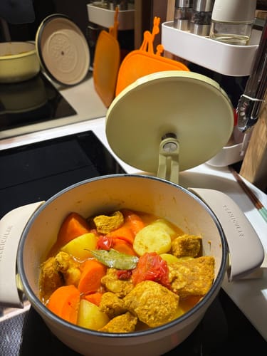 顧客對日本Vermicular 琺瑯鑄鐵鍋 Oven Pot 2 - 18厘米的照片評價