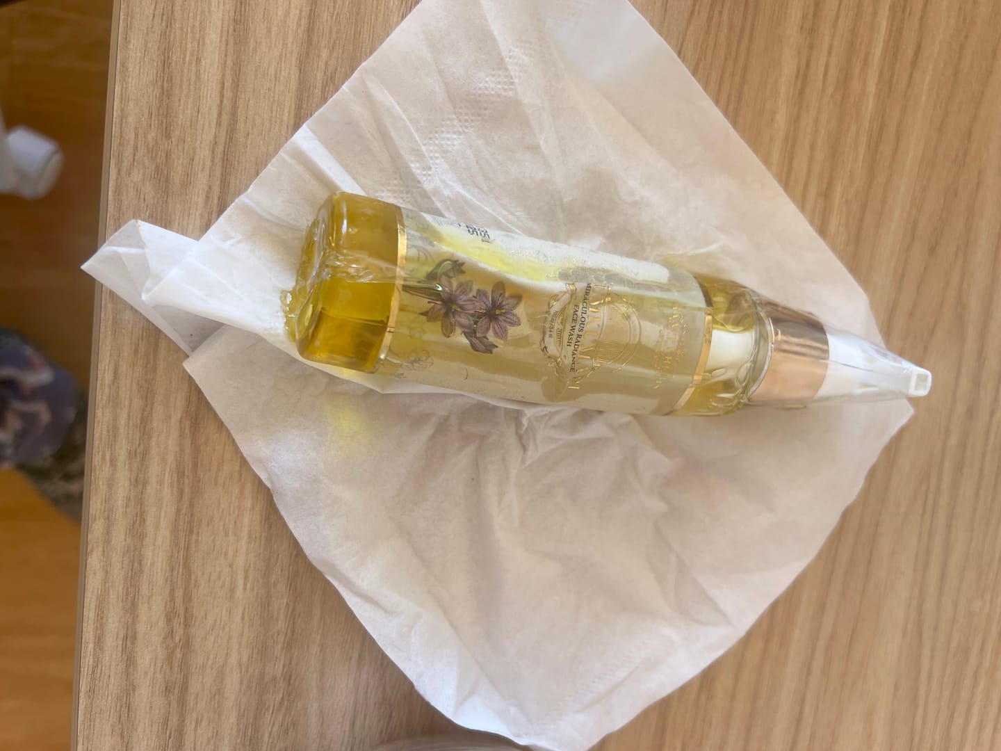 Customer photo review of Kumkumadi Miraculous Radiance Face Wash