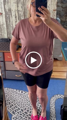 Customer video review of Billie Lounge Tee - Nutmeg