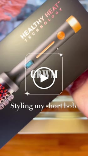 Customer video review of IR INFRARED Thermal Styling Brush 32MM